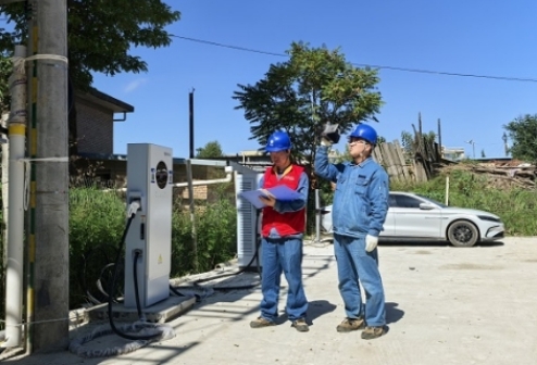 國網(wǎng)慶陽供電公司：巡檢充電安全網(wǎng) 護航寒冬綠色行